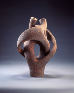  Embrace as you dance  H 34．L 23．W 22  Stoneware