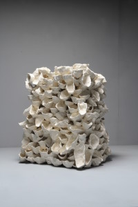 2012-20  H 42．L 38．W 35  Porcelain